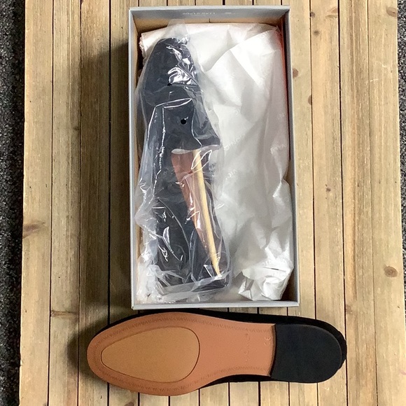 New Vionic Willa Black Slip On Flat - Picture 3 of 3